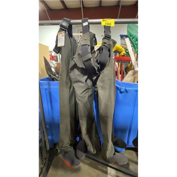 3 SIMMS PROFESSIONAL WADING PANTS ONE SIZE XL, TWO SIZE LARGE