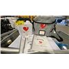 Image 1 : PHYSIO CONTROL LIFEPAK CR2 COMMERCIAL AED TRAINING DEFIBRILLATOR IN SOFT TRANSPORT CASE
