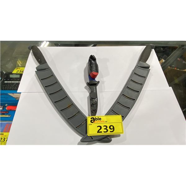 SMALL MUSTAD DIVING KNIFE IN PLASTIC SHEATH, & 2 LARGE DIVING KNIVES WITH PLASTIC SHEATHS