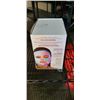 Image 3 : SHARK CRYOGLOW RED BLUE & INFRARED iQLED FACE MASK - TESTED WORKING, RETAIL $499