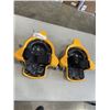 Image 1 : PAIR OF KNEE BLADES