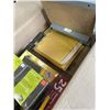 Image 4 : LOT OF OFFICE SUPPLIES AND BOX CUTTER