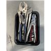 Image 2 : 3 TRAYS OF ASSORTED TOOLS AND DRILL