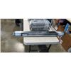 Image 3 : 2 WIRE SHELVING UNITS