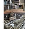 Image 2 : VINTAGE CAST IRON BENCHTOP JOINTER
