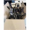 Image 4 : TWO PAIRS OF VEHICLE AXLE STANDS