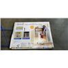 Image 3 : BABY SAFETY GATE AND COLLAPSIBLE RECYCLING BIN