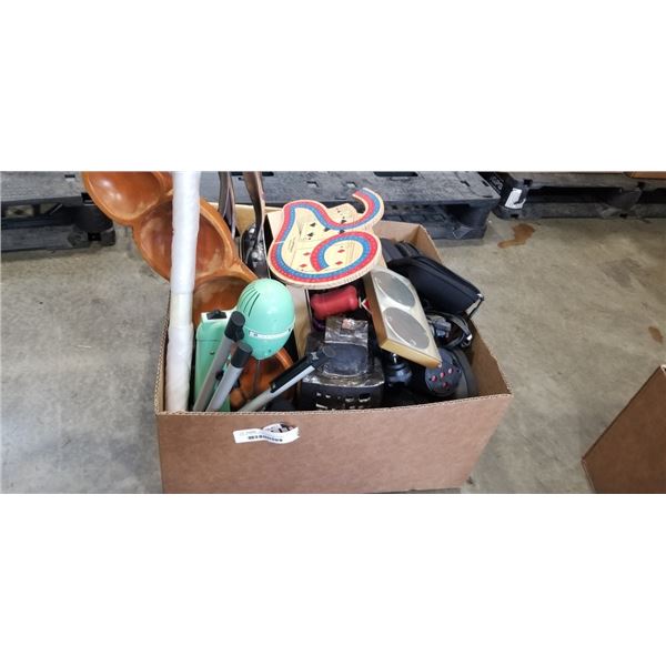 BOX OF ASSORTED HOUSEHOLD ITEMS INCLUDING 3 FRYING PANS, 7 HEADPHONE CASES, CRIB BOARDS