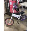 Image 2 : GIRLS BIKE AND SPIDERMAN SUITCASE