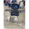 Image 2 : WEBER PROPANE BBQ WITH STAND
