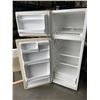 Image 2 : APARTMENT SIZE FRIDGE AND FREEZER - WORKING