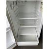 Image 3 : APARTMENT SIZE FRIDGE AND FREEZER - WORKING