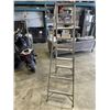 Image 4 : 6 FOOT ALUMINUM LADDER