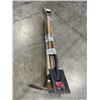 Image 1 : SHOVEL, PICKAXE AND HAMMER