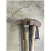 Image 3 : SHOVEL, PICKAXE AND HAMMER