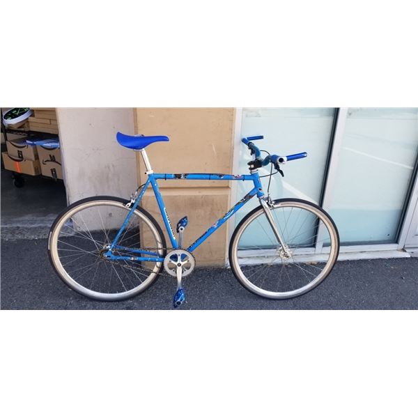 BLUE CAPTIVA BIKE