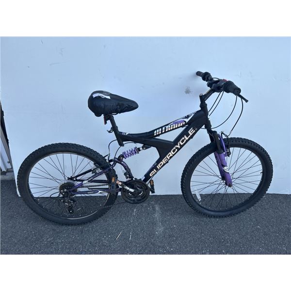 BLACK SUPERCYCLE BIKE