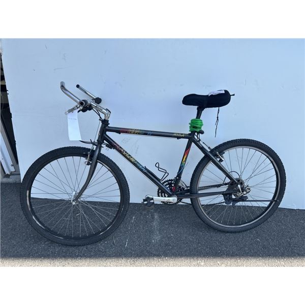 GREY RALEIGH BIKE