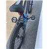 Image 5 : BLACK/ BLUE HYPER BIKE