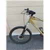 Image 4 : GOLD KONA BIKE