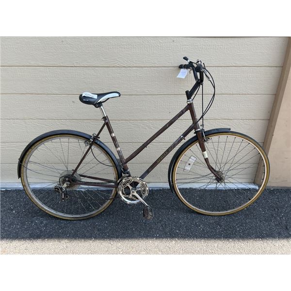 VINTAGE RALEIGH BIKE