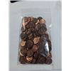 Image 1 : BAG OF OLD AND NEWER US COPPER PENNIES