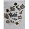 Image 1 : 15 VARIOUS VINTAGE PENDANTS IN CASE