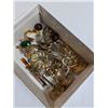 Image 1 : PAIR OF VINTAGE GOLD TONE EARRINGS AND ONE BROOCH