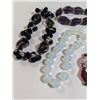Image 2 : 6 MISC GLASS BEADS BRACELET