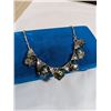 Image 2 : VINTAGE CONFETTI LUCITE CHOKER NECKLACE