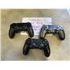 Image 1 : 3 PS4 CONTROLLERS
