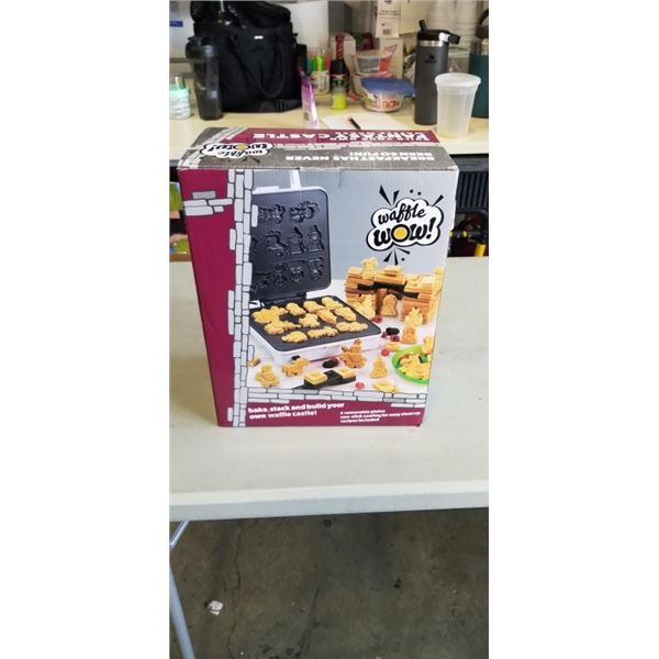 NEW WAFFLE WOW FANTASY CASTLE WAFFLE MAKER