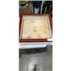 Image 3 : 2 TABLE TOP DISPLAY CABINETS / SHADOW BOXES