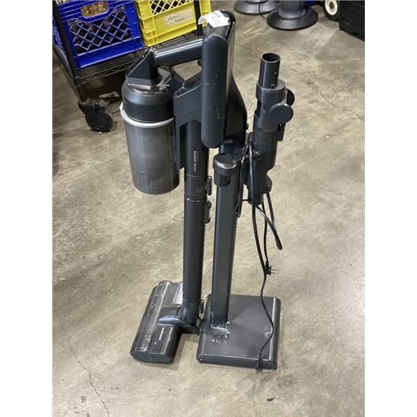 SAMSUNG CORDLESS STICK VACUUM WITH CHARGE DOCK WORKING