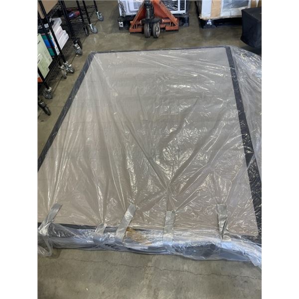 KINGSODWN QUEENSIZE LOW PROFILE BOXSPRING