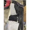 Image 1 : TRAY OF LADIES LULULEMON CLOTHES