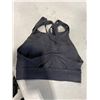 Image 5 : TRAY OF LADIES LULULEMON CLOTHES