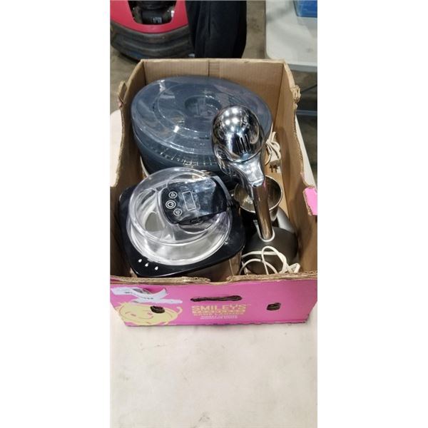 FOOD DEHYDRATOR, SALTON SMOOTHIE MAKER, AND FRIDGID AIR ICECREAM MAKER - ALL WORKING
