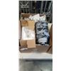 Image 2 : 2 BOXES OF ASSORTED MODERN AND NEW DECOR