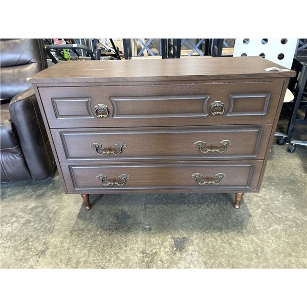 VINTAGE 6 DRAWER DRESSER