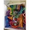 Image 5 : PICASSO MAGNET TILES AND BATTLE ACADEMY GAM, ASSORTED DOLLS