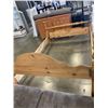 Image 4 : QUEENSIZE BEDFRAME