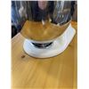 Image 5 : KITCHENAID ARTISAN 5QT STAND MIXER - TESTED WORKING, RETAIL $499
