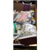 Image 3 : TRAY OF BEAUTY ITEMS INCLUDING MOFAJANG HAIR COLOR, FOCIPEYSA LASHES, SUNLAND REUSABLE TONER PADS, M