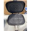 Image 3 : BOX OF KIRKLAND FRYING PANS AND TWO HAPPY CAT EASY FLIP FRYERS