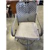 Image 4 : 3 PC BAR HEIGHT PATIO SET