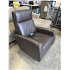 Image 2 : BROWN LEATHER POWER RECLINER