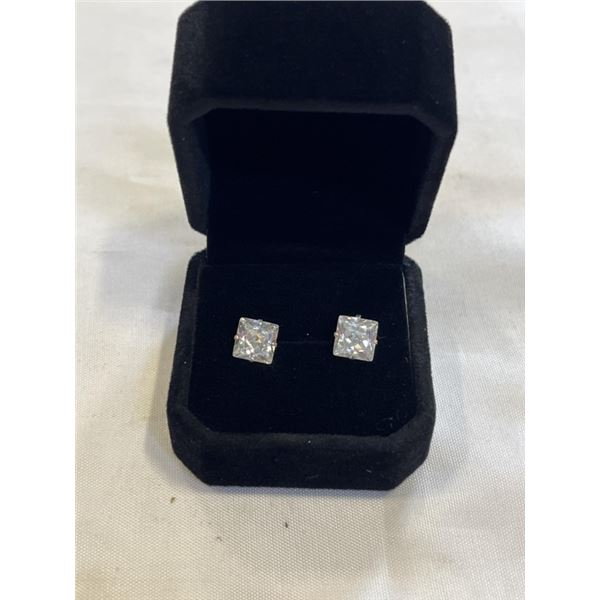 NEW S925 2.5CT EACH PIRNCESS CUT SIMULATED DIAMOND (CZ) STUD EARRINGS, MOUNTED IN 925 STERLING SILVE