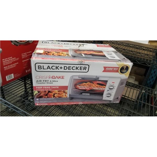 BLACK AND DECKER 4-SLICE AIR FRY TOASTER OVEN - TESTED WORKING, RETAIL $179