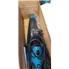 Image 2 : BISSELL FEATHERWEIGHT TURBO CORDED VACUUM. WORKING